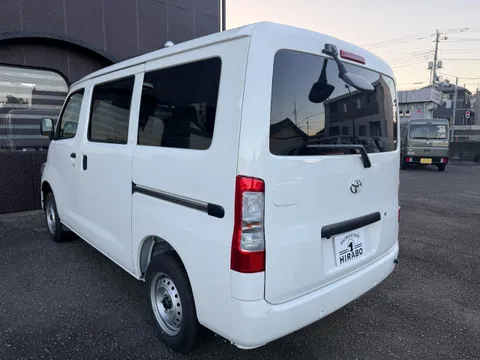 Toyota TownAce Van