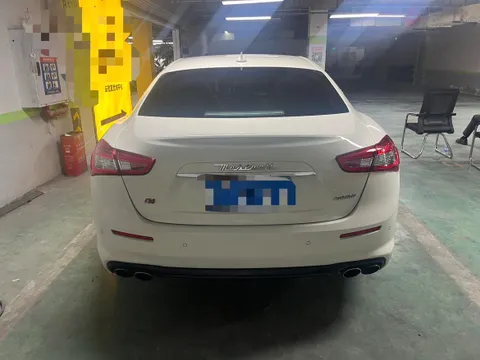 Maserati Ghibli