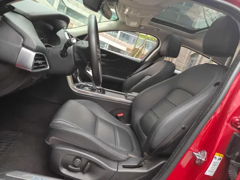 Jaguar XEL