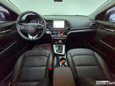 Hyundai Elantra (Avante)