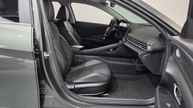 Hyundai Elantra (Avante)