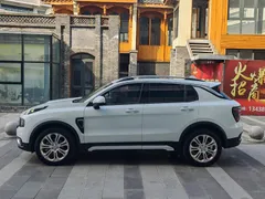 Lynk & Co 01