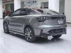 Lynk & Co 05