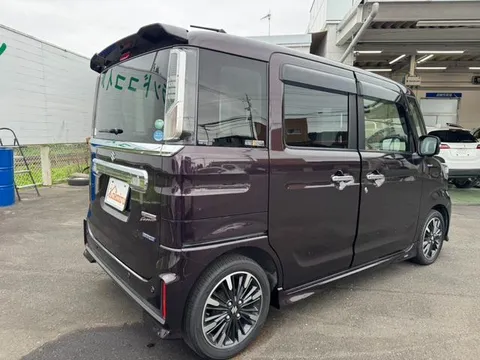 Suzuki Spacia