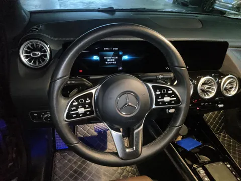 Mercedes-Benz GLA-Class