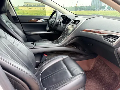 Lincoln MKZ