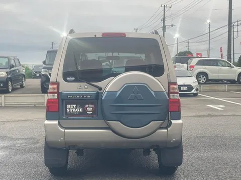 Mitsubishi Pajero Mini