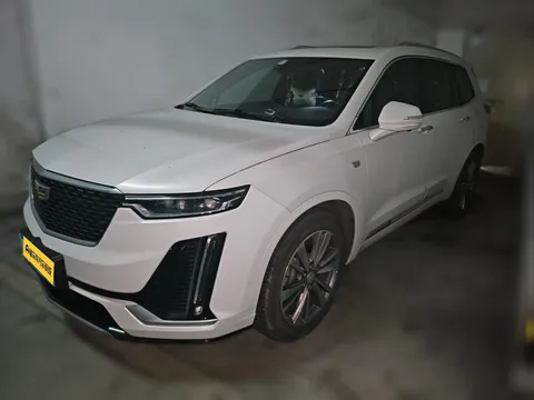 Cadillac XT6