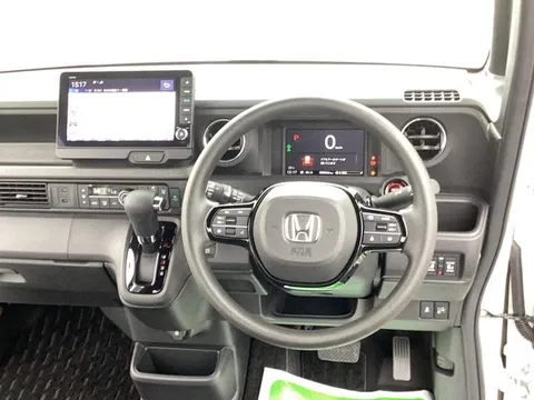 Honda N-BOX Custom