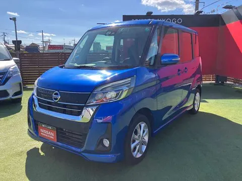 Nissan Dayz Roox