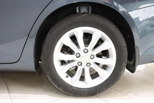 Chevrolet Malibu XL