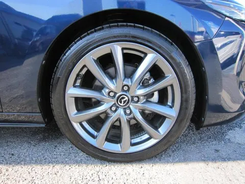Mazda MAZDA3 Fastback
