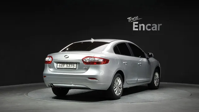 Renault SM3