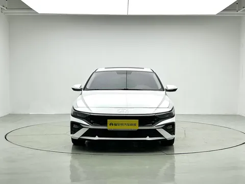 Hyundai Elantra (Avante)