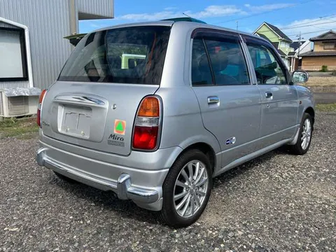 Daihatsu Mira Gino