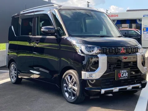 Mitsubishi Delica Mini