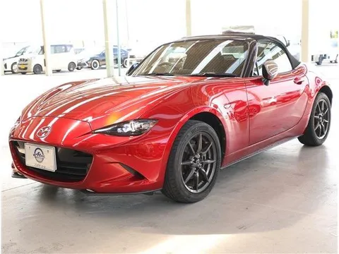 Mazda MX-5 (Roadster)