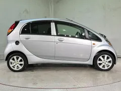Mitsubishi I