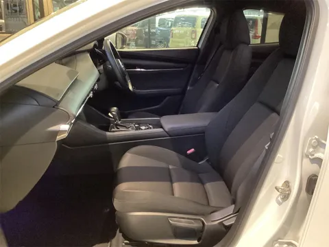 Mazda MAZDA3 Fastback