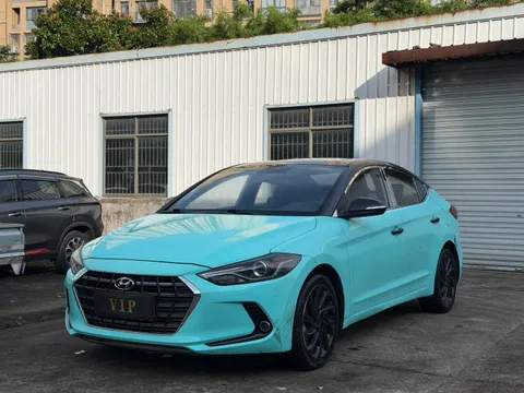 Hyundai Elantra (Avante)