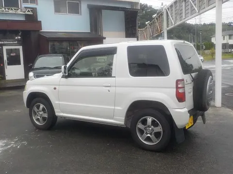 Mitsubishi Pajero Mini