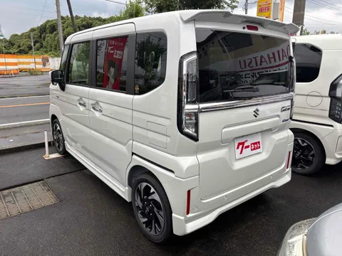 Suzuki Spacia Custom
