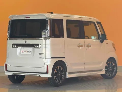 Suzuki Spacia Custom