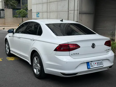 Volkswagen Lamando
