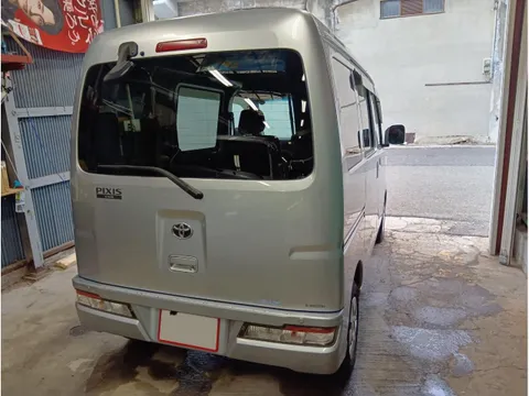 Toyota Pixis Van
