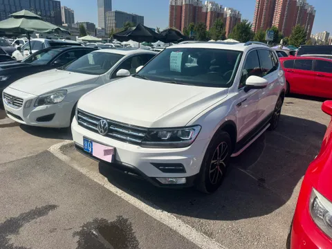 Volkswagen Tiguan L