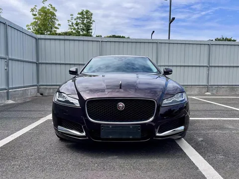 Jaguar XFL