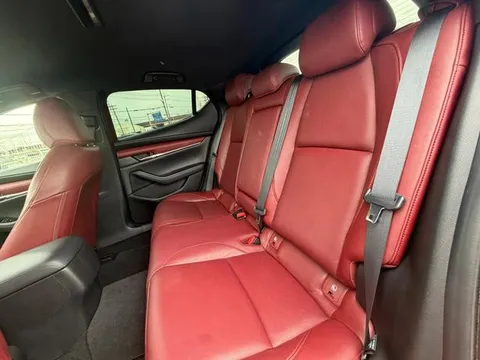 Mazda MAZDA3 Fastback