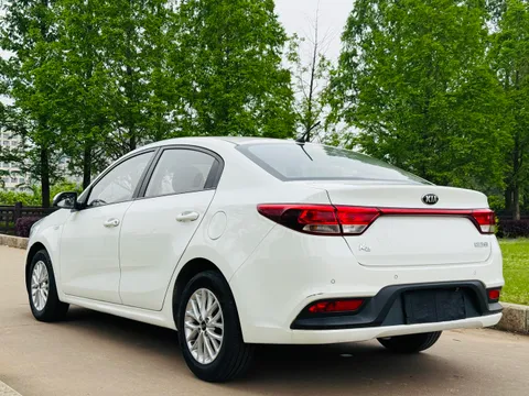 Kia K2