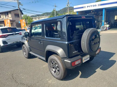 Suzuki Jimny Sierra
