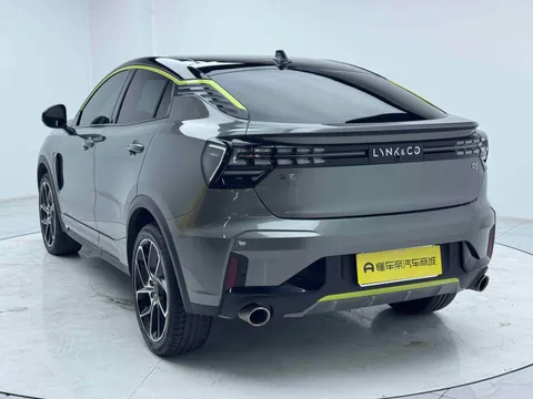 Lynk & Co 05