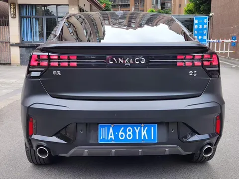 Lynk & Co Lynk & Co 05
