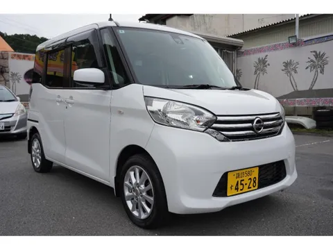 Nissan Dayz Roox