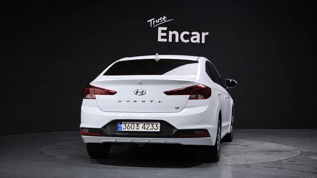 Hyundai Elantra (Avante)