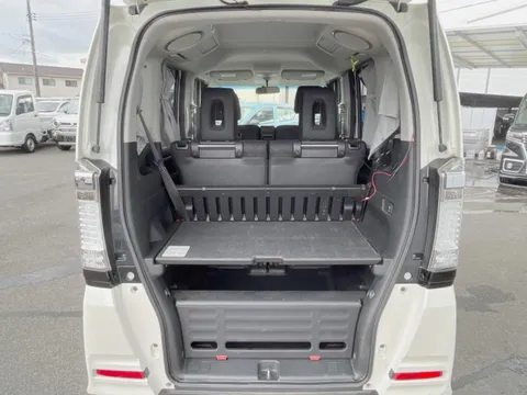 Honda N-BOX+ Custom