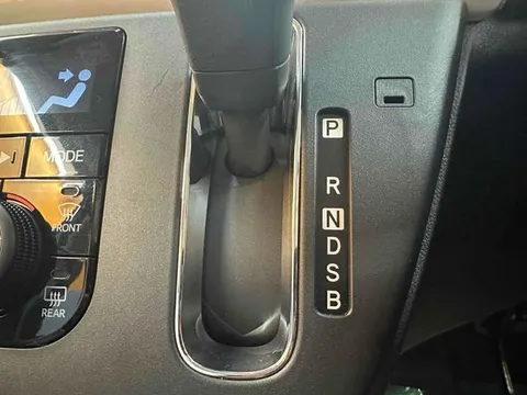Daihatsu Mira Tocot