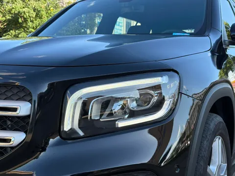 Mercedes-Benz Mercedes-Benz GLB