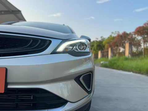 Geely Emgrand GS