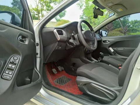 Peugeot 301