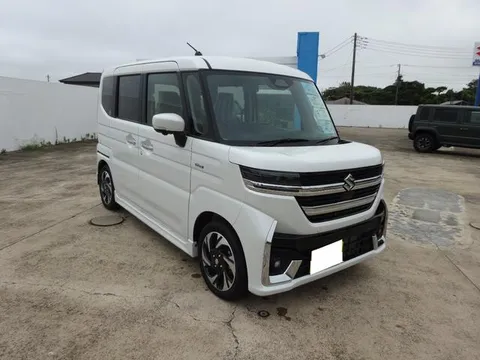 Suzuki Spacia Custom
