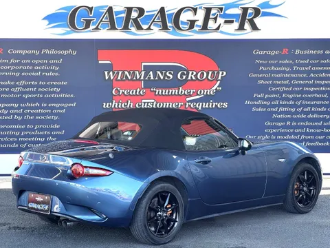 Mazda MX-5 (Roadster)