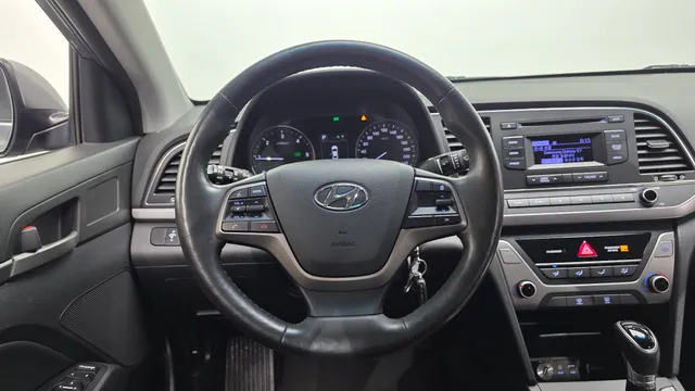 Hyundai Elantra (Avante)
