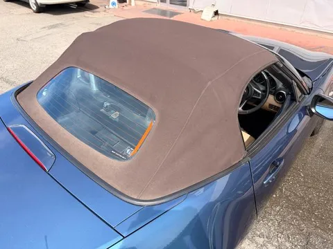 Mazda MX-5 (Roadster)