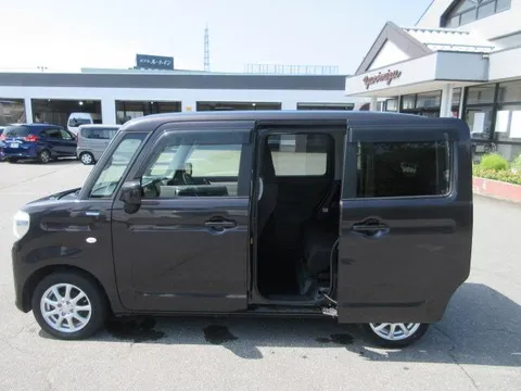 Suzuki Spacia