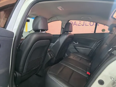 Renault SM3