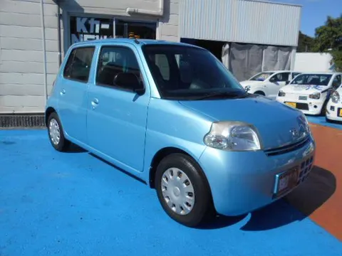 Daihatsu Esse